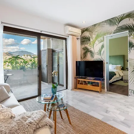 Luxurious In 5-star Del Golf Apartamento Marbella